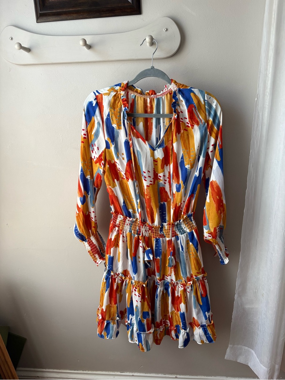 Abstract Brushstroke Floral Tiered Mini Dress - White/Blue/Orange